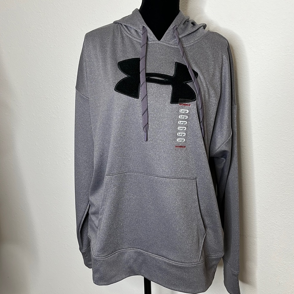Under Armour size Large gray hoodie sweatshirt. Coldgear. Kangaroo pocket